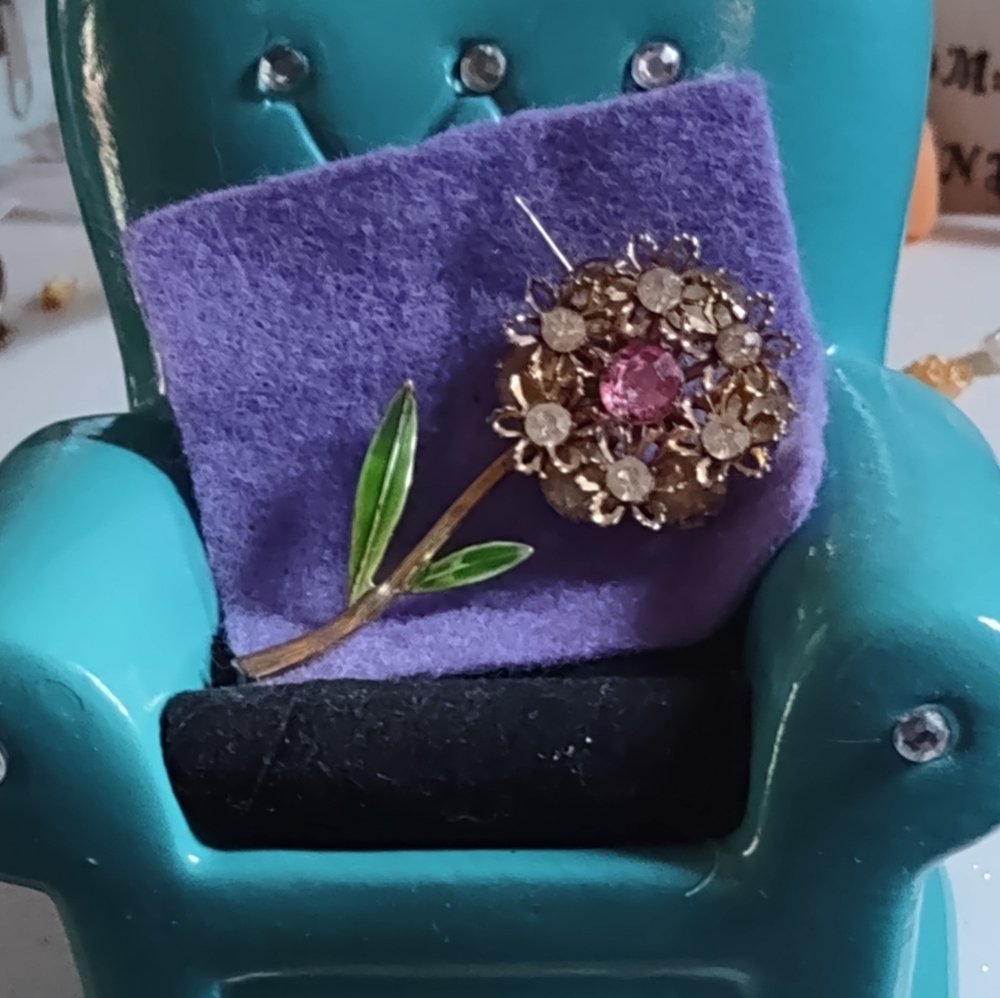 Vintage Rhinestone & Enamel Flower Brooch - Picture 12 of 16